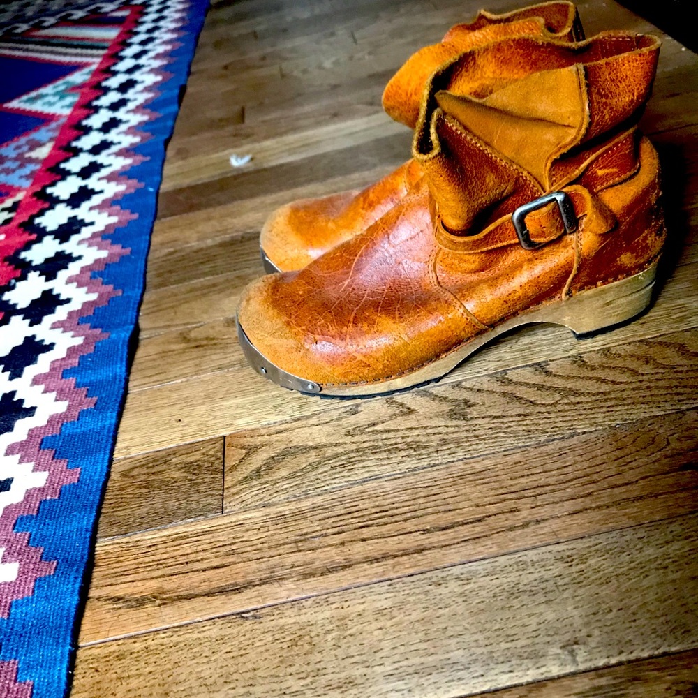 Sanitas steel toe Pull On Boots Clog